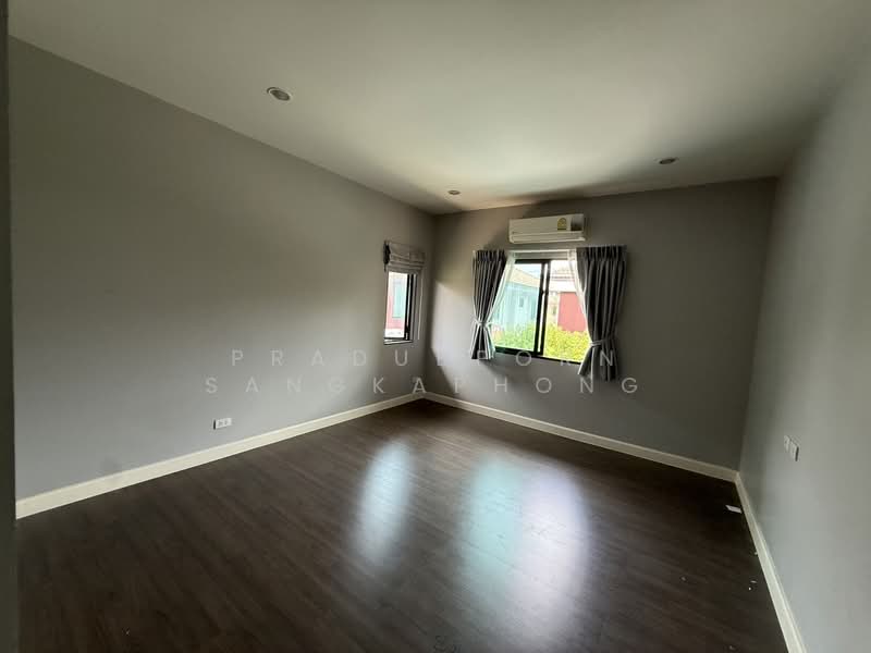 Burasiri Rangsit, Pathum Thani, Rangsit-Pathum Thani Road, Suan Pring Thai, Muang Pathum Thani, Pathum Thani, 4 Bedrooms, 282 sqm, Single Detached House For Sale, by PRADUBPORN SANGKAPHONG, 500235075 - DDproperty.com