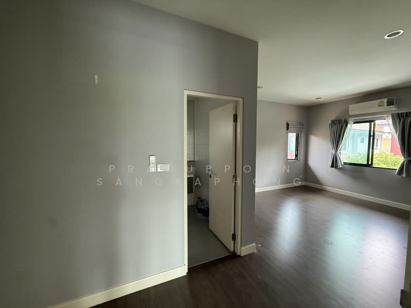 Burasiri Rangsit, Pathum Thani, Rangsit-Pathum Thani Road, Suan Pring Thai, Muang Pathum Thani, Pathum Thani, 4 Bedrooms, 282 sqm, Single Detached House For Sale, by PRADUBPORN SANGKAPHONG, 500235075 - DDproperty.com