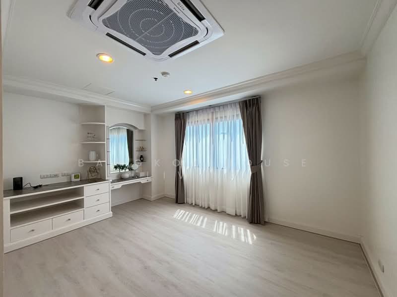 G.P. Grande Tower, Bangkok, 55 Sukhumvit 23, Khlongtoei Nua, Watthana, Bangkok, 4 Bedrooms, 400 sqm, Condo For Rent, by Bangkok House Living, 500235084 - DDproperty.com