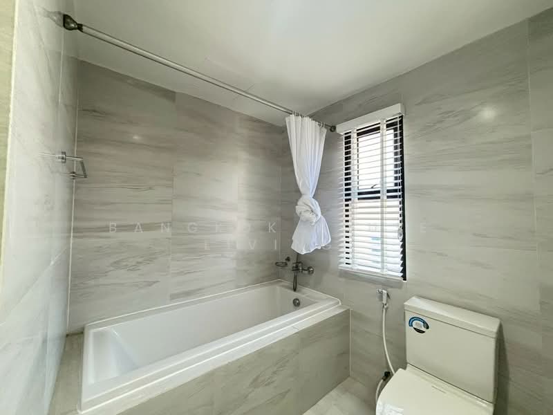 G.P. Grande Tower, Bangkok, 55 Sukhumvit 23, Khlongtoei Nua, Watthana, Bangkok, 3 Bedrooms, 220 sqm, Condo For Rent, by Bangkok House Living, 500235092 - DDproperty.com