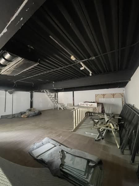 Retail Thonglor, Bangkok, Khlong Tan Nua, Watthana, Bangkok, 1 Bedroom, 200 sqm, Townhouse For Rent, by Smart Living Bangkok, 500235132 - DDproperty.com