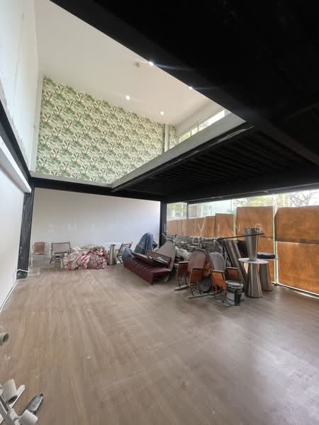 Retail Thonglor, Bangkok, Khlong Tan Nua, Watthana, Bangkok, 1 Bedroom, 200 sqm, Townhouse For Rent, by Smart Living Bangkok, 500235132 - DDproperty.com