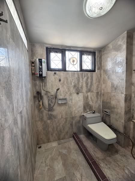 ให้เช่าทาวน์โฮม 2 ชั้น ใกล้ถนนใหญ่ พื้นที่เยอะ ทำเลเด่นแยกดาวคะนอง จอมทอง พื้นที่ใช้สอยจุใจ, กรุงเทพ, จอมทอง, จอมทอง, กรุงเทพ, 212 ตร.ม., ทาวน์เฮ้าส์ ให้เช่า, โดย ภูรดา เอกพิพัฒนา, 500235133 - DDproperty.com