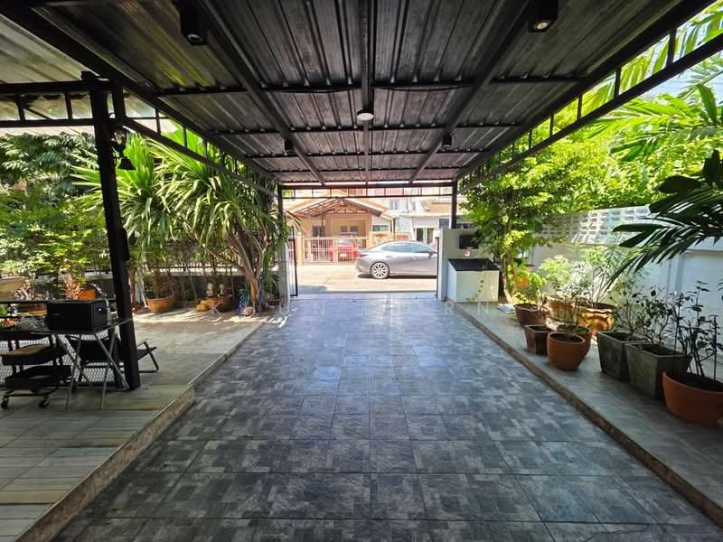 Neighborhome Watcharaphon, Bangkok, Sukhaphiban 5, Sam Wa Tawan Ok, Khlong Sam Wa, Bangkok, 3 Bedrooms, 150 sqm, Single Detached House For Sale, by Khun Korn, 500235135 - DDproperty.com