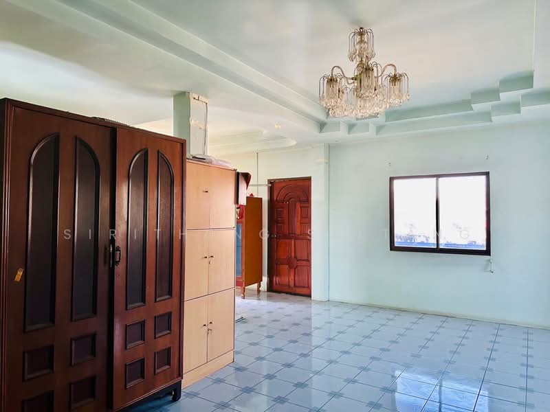 Commercial buildings 3 Unit with warehouse space, The electrical and water systems are ready for use, Chiang Rai, 1020, Huai Sak, Muang Chiang Rai, Chiang Rai, , 300 sqm, Shophouse For Sale, by Sirithong Saetang, 500235149 - DDproperty.com