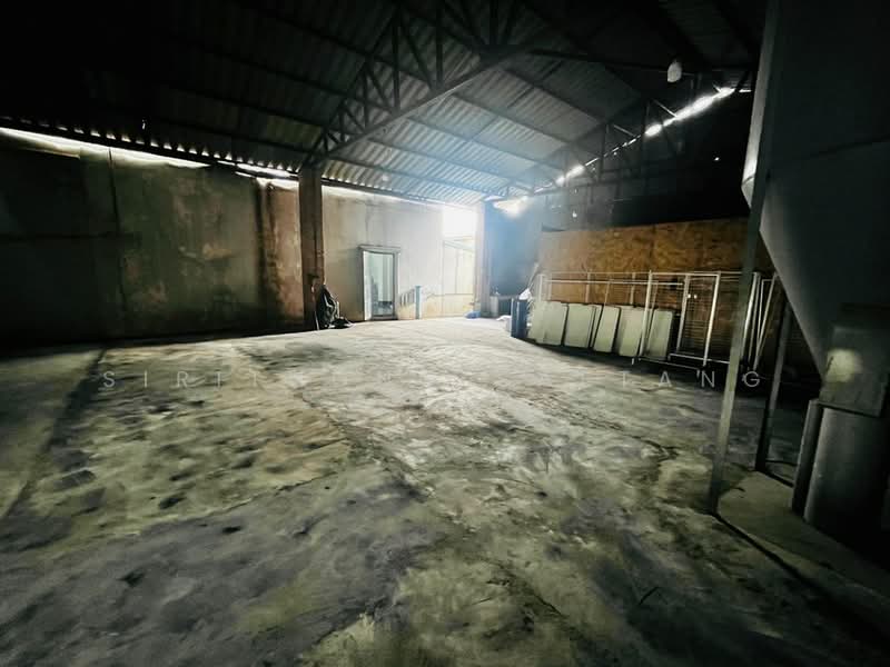 Commercial buildings 3 Unit with warehouse space, The electrical and water systems are ready for use, Chiang Rai, 1020, Huai Sak, Muang Chiang Rai, Chiang Rai, , 300 sqm, Shophouse For Sale, by Sirithong Saetang, 500235149 - DDproperty.com