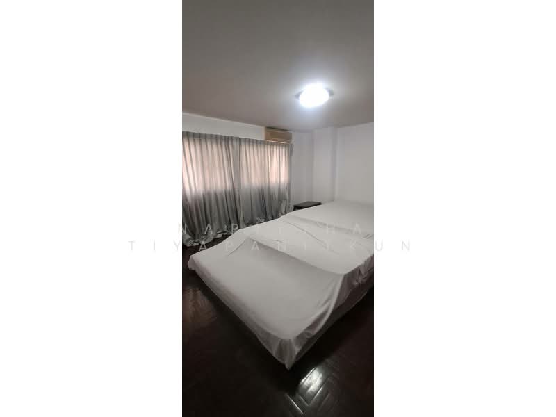 Nonsi 14, Bangkok, Chong Nonsi, Yan Nawa, Bangkok, 4 Bedrooms, 210 sqm, Townhouse For Rent, by Napittha Tiyapanitkun, 500235211 - DDproperty.com