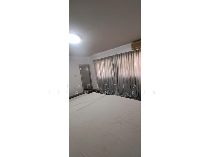 Nonsi 14, Bangkok, Chong Nonsi, Yan Nawa, Bangkok, 4 Bedrooms, 210 sqm, Townhouse For Rent, by Napittha Tiyapanitkun, 500235211 - DDproperty.com