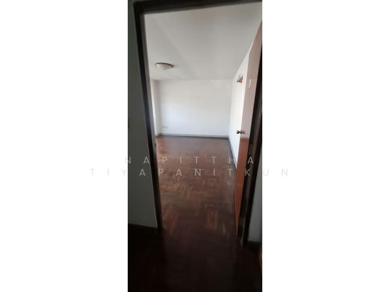 Nonsi 14, Bangkok, Chong Nonsi, Yan Nawa, Bangkok, 4 Bedrooms, 210 sqm, Townhouse For Rent, by Napittha Tiyapanitkun, 500235211 - DDproperty.com