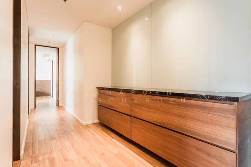 The Lakes, Bangkok, 123 Ratchadaphisek Road, Khlong Toei, Khlong Toei, Bangkok, 2 Bedrooms, 145 sqm, Condo For Rent, by Thanaporn Wongcharoen, 500235230 - DDproperty.com