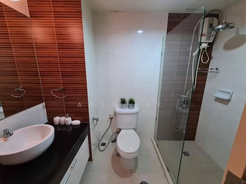 Garden Asoke-Rama 9, Bangkok, Chaturathit Road, Bang Kapi, Huai Khwang, Bangkok, 1 Bedroom, 32 sqm, Condo For Sale, by Agentbkk, 500235282 - DDproperty.com