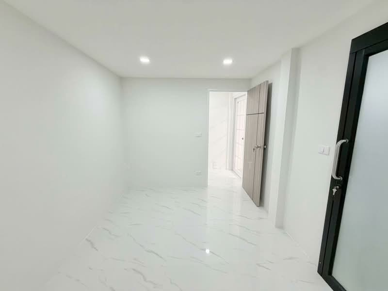 ทาวน์เฮาส์ ซอยพงษ์เพชรพัฒนา, Bangkok, Thung Song Hong, Lak Si, Bangkok, 3 Bedrooms, 105 sqm, Townhouse For Sale, by NR AGENT, 500235316 - DDproperty.com