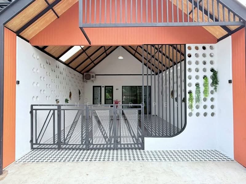 Petchpailin Phraya Suren 35, Bangkok, Bang Chun, Khlong Sam Wa, Bangkok, 2 Bedrooms, 160 sqm, Townhouse For Sale, by Connex Property, 500235327 - DDproperty.com