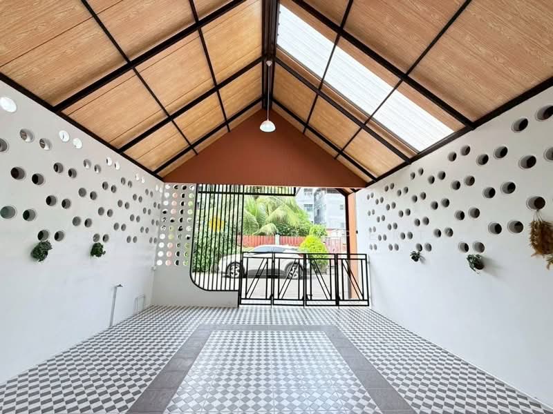 Petchpailin Phraya Suren 35, Bangkok, Bang Chun, Khlong Sam Wa, Bangkok, 2 Bedrooms, 160 sqm, Townhouse For Sale, by Connex Property, 500235327 - DDproperty.com