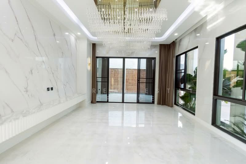 Grand Bangkok Boulevard Srinakarin, Bangkok, Srinagarindra Rd, Nong Bon, Prawet, Bangkok, 5 Bedrooms, 534 sqm, Single Detached House For Sale, by HOME Real Estate Service, 500235328 - DDproperty.com