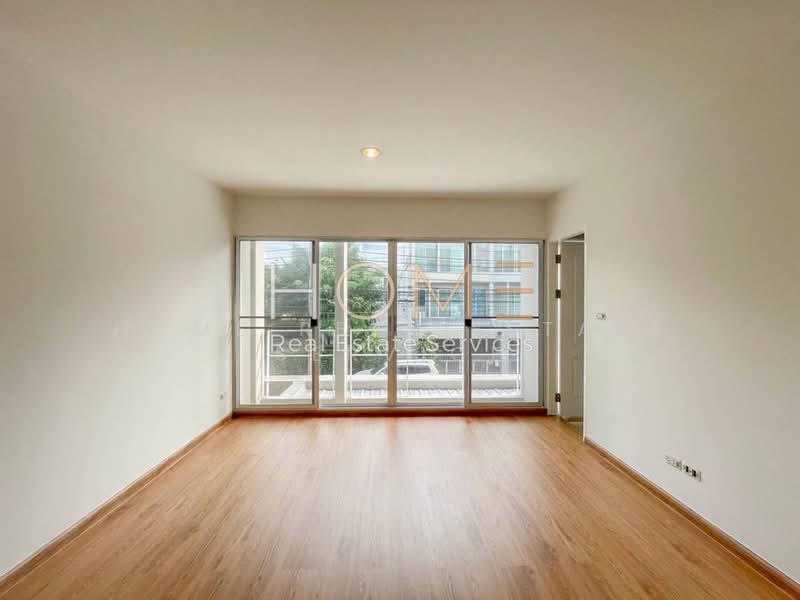 Noble Cube Pattanakarn, Bangkok, Phatthanakan Road, Suan Luang, Suan Luang, Bangkok, 3 Bedrooms, 185 sqm, Townhouse For Sale, by HOME Real Estate Service, 500235342 - DDproperty.com