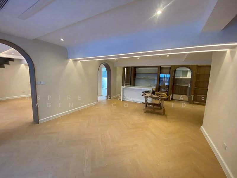 For Sale - Spacious 2-Storey Semi-Detached House, Only 750 m. from BTS On-Nut, Bangkok