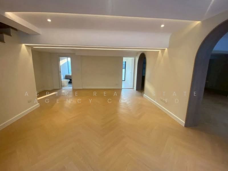 For Sale - Spacious 2-Storey Semi-Detached House, Only 750 m. from BTS On-Nut, Bangkok