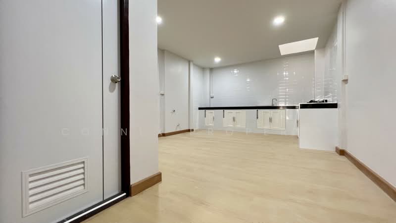 Moobaan Sena Villa 84, Bangkok, Khlong Chan, Bang Kapi, Bangkok, 3 Bedrooms, 74 sqm, Townhouse For Sale, by Connex Property, 500235360 - DDproperty.com