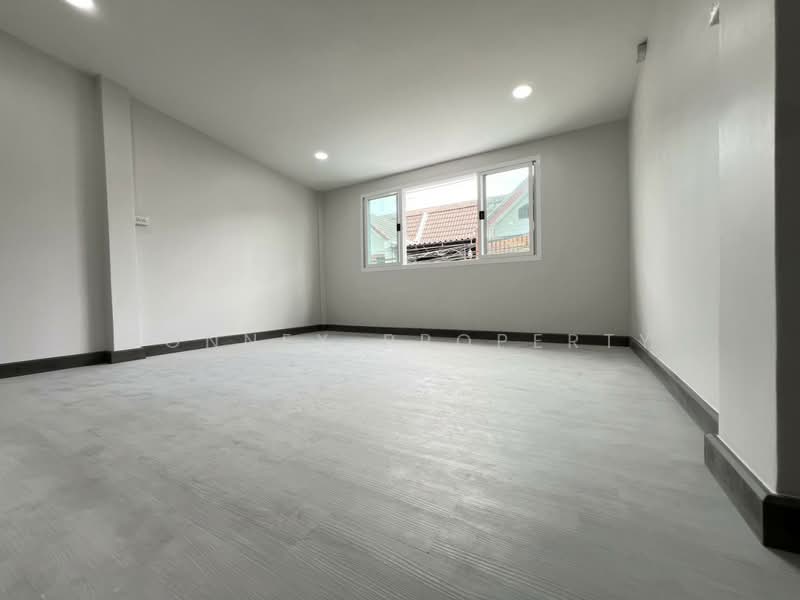 Moobaan Sena Villa 84 : หมู่บ้าน เสนาวิลล่า 84, กรุงเทพ, คลองจั่น, บางกะปิ, กรุงเทพ, 74 ตร.ม., ทาวน์เฮ้าส์ ขาย, โดย Connex Property, 500235360 - DDproperty.com