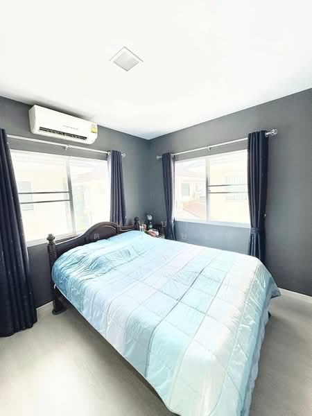 ขายบ้านสวย เพอร์เฟค เพลสรามคำแหง-สุวรรณภูมิ 3 ซ.รามคำแหง 174 บ้านสวย สภาพใหม่ พร้อมอยู่, กรุงเทพ, รามคำแหง, มีนบุรี, มีนบุรี, กรุงเทพ, 150 ตร.ม., บ้านเดี่ยว ขาย, โดย บุษบา รัตนวงษ์ชัย, 500235372 - DDproperty.com