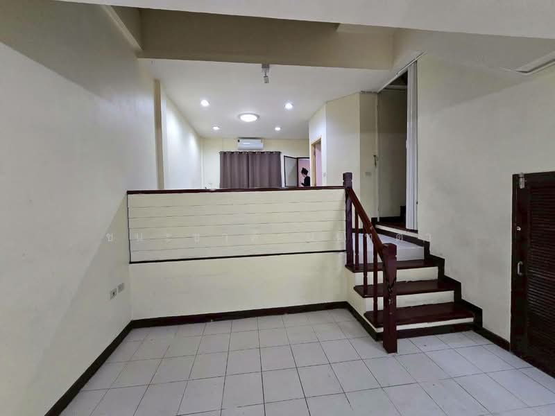 ขาย - Baan Klang Muang Ratchada-Mengjai 1 : บ้านกลางเมือง รัชดา-เหม่งจ๋าย 1, กรุงเทพ