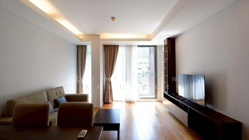 Focus Ploenchit, Bangkok, Soi Sukhumvit 2, Khlong Toei, Khlong Toei, Bangkok, 2 Bedrooms, 73 sqm, Condo For Sale, by Poonyaporn Veerabulyarit, 500235419 - DDproperty.com