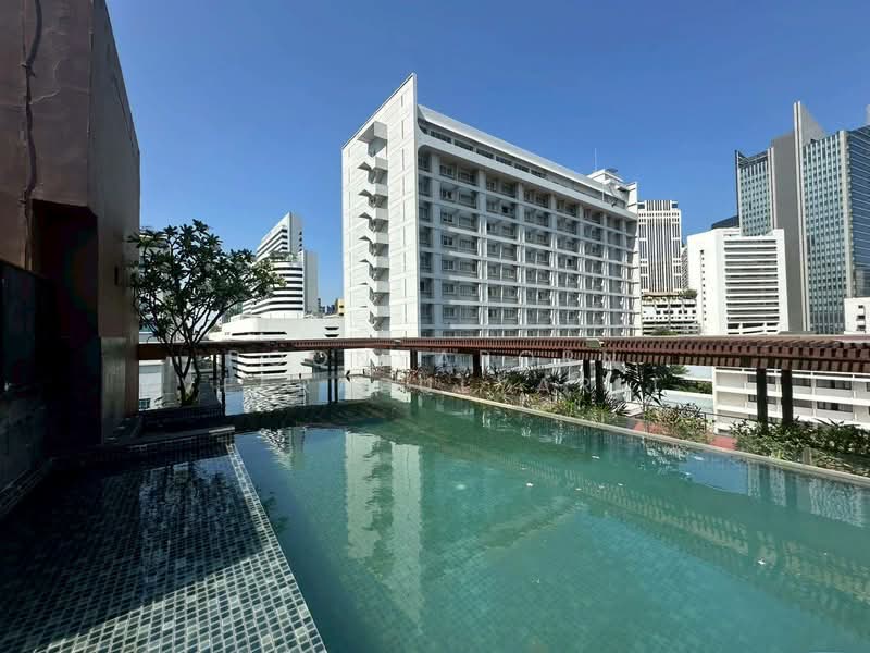 Focus Ploenchit, Bangkok, Soi Sukhumvit 2, Khlong Toei, Khlong Toei, Bangkok, 2 Bedrooms, 73 sqm, Condo For Sale, by Poonyaporn Veerabulyarit, 500235419 - DDproperty.com