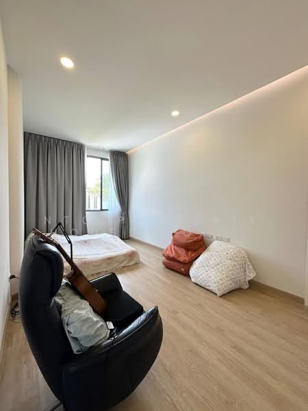 NG306 ให้เช่าบ้านเดี่ยว 2 ชั้น หลังใหญ่ พร้อมอยู่ ซอยรัชดา 32 เหมาะอยู่อาศัยและทำออฟฟิต, Bangkok, รัชดา32, Chan Kasem, Chatuchak, Bangkok, 5 Bedrooms, 300 sqm, Single Detached House For Rent, by NTG Property House Co.,Ltd., 500235425 - DDproperty.com
