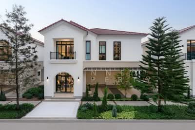 ขาย - Cherene Phahol-Watcharapol : เฌอรีน พหล-วัชรพล, กรุงเทพ