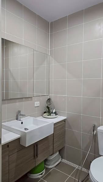 Hive Sathorn, Bangkok, Krung Thonburi Road, Khlong Ton Sai, Khlong San, Bangkok, 1 Bedroom, 49 sqm, Condo For Rent, by รัชกานต์ อัจฉริยะโพธา, 500235438 - DDproperty.com