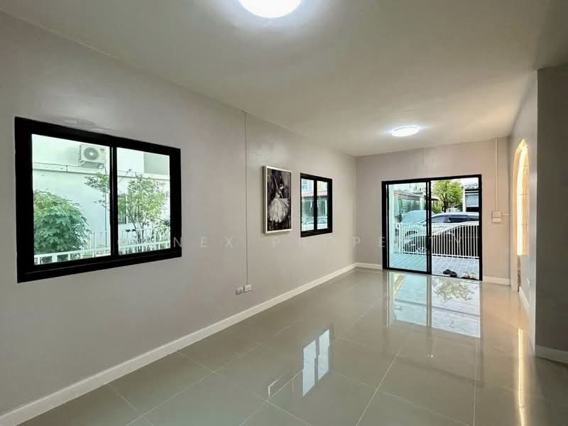 Baan Pruksa 64/2 Rangsit - Klong 3, Pathum Thani, Rangsit-Khlong 3 Rd., Khlong Sam, Khlong Luang, Pathum Thani, 3 Bedrooms, 150 sqm, Townhouse For Sale, by Connex Property, 500235450 - DDproperty.com