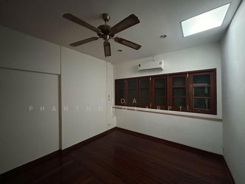 ให้เช่าออฟฟิศ งามวงศ์วาน 54 (Ngamwongwan 54) 360 ตร.ม. 100 ตร.วา., กรุงเทพ, ลาดยาว, จตุจักร, กรุงเทพ, 360 ตร.ม., สำนักงาน ให้เช่า, โดย Tida phanthonglarptawee, 500235458 - DDproperty.com