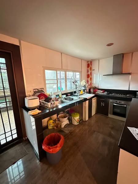 Townhouse, Soi Pridi Banomyong, Near BTS Phra Khanong, Bangkok, Suan Luang, Suan Luang, Bangkok, 4 Bedrooms, 250 sqm, Townhouse For Rent, by Thiti Boonchurn, 500235470 - DDproperty.com