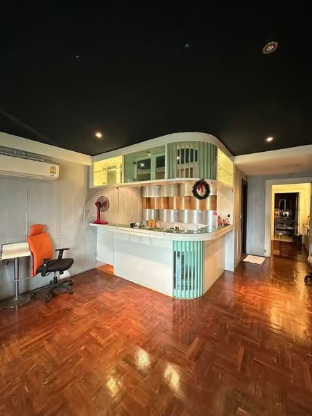 Townhouse, Soi Pridi Banomyong, Near BTS Phra Khanong, Bangkok, Suan Luang, Suan Luang, Bangkok, 4 Bedrooms, 250 sqm, Townhouse For Rent, by Thiti Boonchurn, 500235470 - DDproperty.com