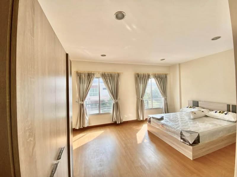 Urbanion Rama 9-Wongwaen : บ้านกลางเมือง พระราม 9-วงแหวน, กรุงเทพ, 80 ถนน กรุงเทพกรีฑา, สะพานสูง, สะพานสูง, กรุงเทพ, 159 ตร.ม., ทาวน์เฮ้าส์ ให้เช่า, โดย ปรินทร์ญาดา ชิณโชติ, 500235491 - DDproperty.com