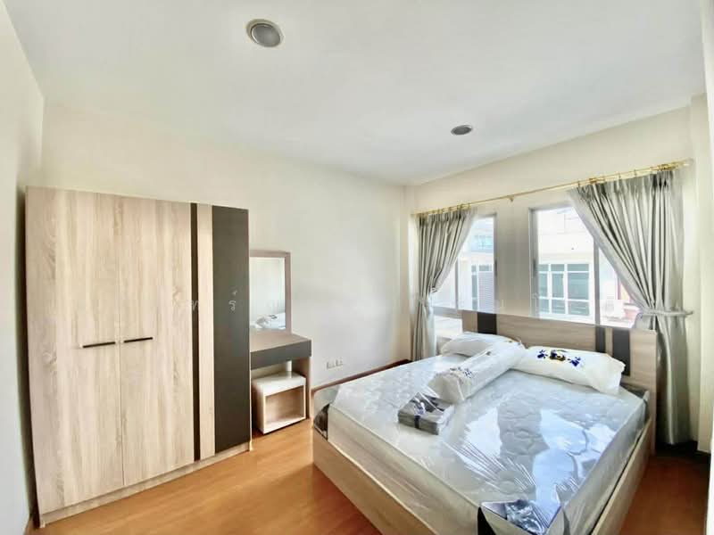 Urbanion Rama 9-Wongwaen, Bangkok, 80 Krungthep Kreetha Road, Saphan Sung, Saphan Sung, Bangkok, 3 Bedrooms, 159 sqm, Townhouse For Rent, by ปรินทร์ญาดา ชิณโชติ, 500235491 - DDproperty.com