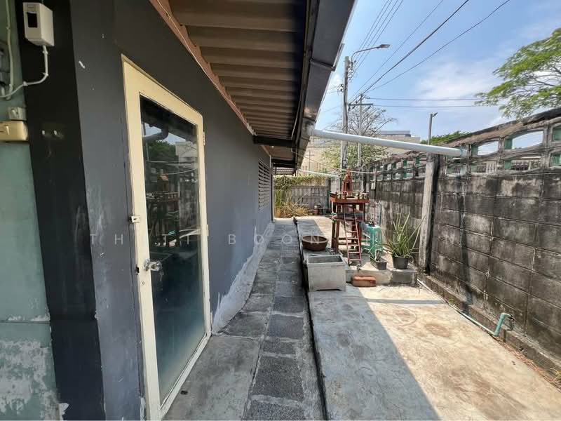 บ้านเดี่ยวพร้อมที่ดิน ซอยเอกมัย 22, กรุงเทพ, คลองตันเหนือ, วัฒนา, กรุงเทพ, 300 ตร.ม., บ้านเดี่ยว ให้เช่า, โดย Thiti Boonchurn, 500235493 - DDproperty.com