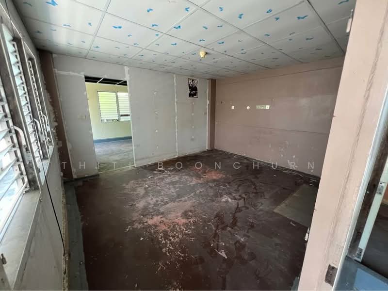 Detached House, Land and House, Ekkamai Soi 22, Bangkok, Khlong Tan Nua, Watthana, Bangkok, 3 Bedrooms, 300 sqm, Single Detached House For Rent, by Thiti Boonchurn, 500235493 - DDproperty.com