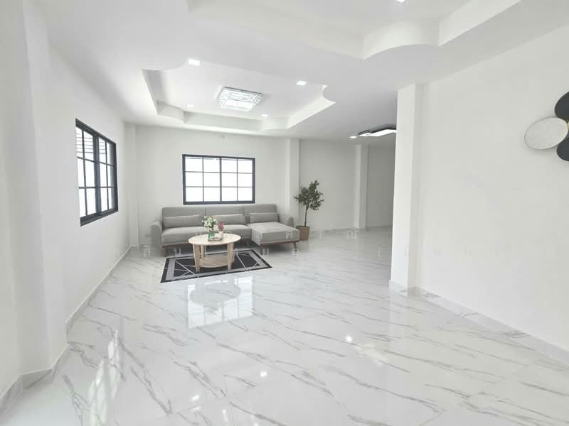 หมู่บ้าน เอกกวิน ถนนเลียบคลองสอง4 คลองสามวา, Bangkok, เลียบคลองสอง, Sam Wa Tawan Tok, Khlong Sam Wa, Bangkok, 5 Bedrooms, 200 sqm, Single Detached House For Sale, by นภัสศรณ์ วงศ์สินไทยกร (นันท์), 500235505 - DDproperty.com