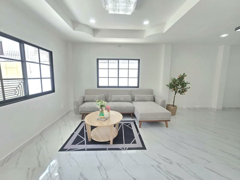 หมู่บ้าน เอกกวิน ถนนเลียบคลองสอง4 คลองสามวา, Bangkok, เลียบคลองสอง, Sam Wa Tawan Tok, Khlong Sam Wa, Bangkok, 5 Bedrooms, 200 sqm, Single Detached House For Sale, by นภัสศรณ์ วงศ์สินไทยกร (นันท์), 500235505 - DDproperty.com