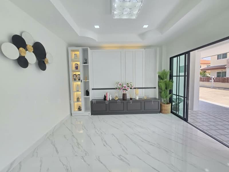 หมู่บ้าน เอกกวิน ถนนเลียบคลองสอง4 คลองสามวา, Bangkok, เลียบคลองสอง, Sam Wa Tawan Tok, Khlong Sam Wa, Bangkok, 5 Bedrooms, 200 sqm, Single Detached House For Sale, by นภัสศรณ์ วงศ์สินไทยกร (นันท์), 500235505 - DDproperty.com