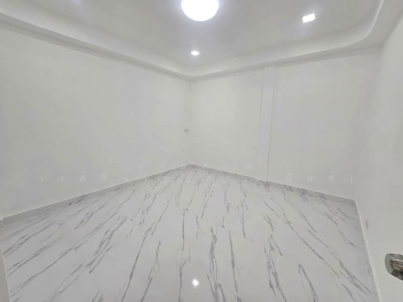 หมู่บ้าน เอกกวิน ถนนเลียบคลองสอง4 คลองสามวา, Bangkok, เลียบคลองสอง, Sam Wa Tawan Tok, Khlong Sam Wa, Bangkok, 5 Bedrooms, 200 sqm, Single Detached House For Sale, by นภัสศรณ์ วงศ์สินไทยกร (นันท์), 500235505 - DDproperty.com