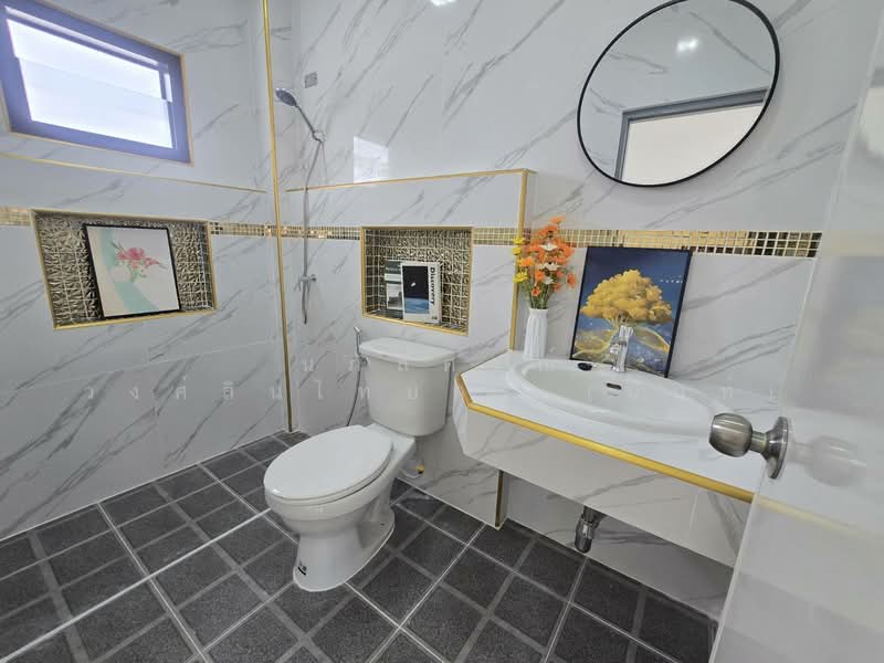 หมู่บ้าน เอกกวิน ถนนเลียบคลองสอง4 คลองสามวา, Bangkok, เลียบคลองสอง, Sam Wa Tawan Tok, Khlong Sam Wa, Bangkok, 5 Bedrooms, 200 sqm, Single Detached House For Sale, by นภัสศรณ์ วงศ์สินไทยกร (นันท์), 500235505 - DDproperty.com