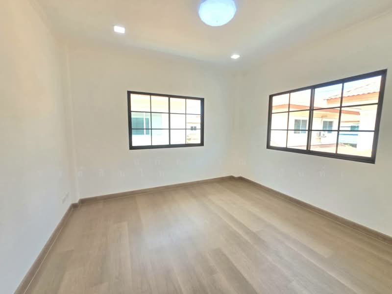 หมู่บ้าน เอกกวิน ถนนเลียบคลองสอง4 คลองสามวา, Bangkok, เลียบคลองสอง, Sam Wa Tawan Tok, Khlong Sam Wa, Bangkok, 5 Bedrooms, 200 sqm, Single Detached House For Sale, by นภัสศรณ์ วงศ์สินไทยกร (นันท์), 500235505 - DDproperty.com