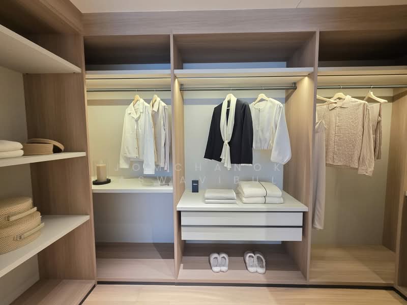 InterContinental Residences Bangkok Asoke, Bangkok, 10 Soi Sukhumvit 16, Khlong Toei, Khlong Toei, Bangkok, 2 Bedrooms, 139 sqm, Condo For Sale, by Jomchanok Aswavibul, 500235532 - DDproperty.com