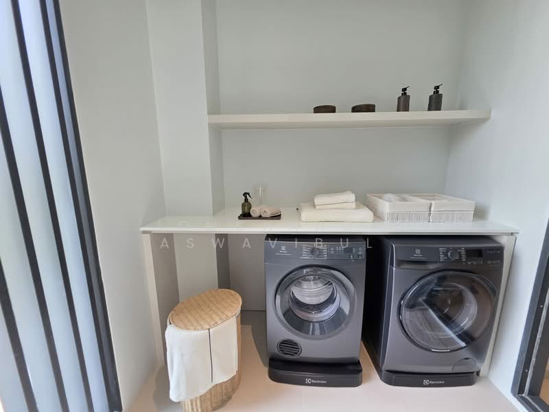 InterContinental Residences Bangkok Asoke, Bangkok, 10 Soi Sukhumvit 16, Khlong Toei, Khlong Toei, Bangkok, 2 Bedrooms, 139 sqm, Condo For Sale, by Jomchanok Aswavibul, 500235532 - DDproperty.com