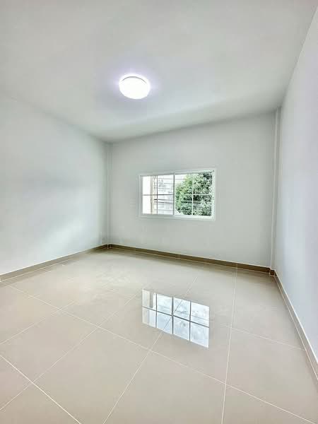 Piyawararom Village Phase 3, Nonthaburi, Baan Kluay-Sai Noi Road, Sai Noi, Sai Noi, Nonthaburi, 3 Bedrooms, 110 sqm, Townhouse For Sale, by บุษบากร (เจี๊ยบ), 500235538 - DDproperty.com