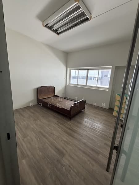 For Rent 600sqm Shophouse Sukhumvit BTS Phra Khanong, Bangkok, Phra Kanong, Khlong Toei, Bangkok, , 600 sqm, Shophouse For Rent, by Thiti Boonchurn, 500235541 - DDproperty.com