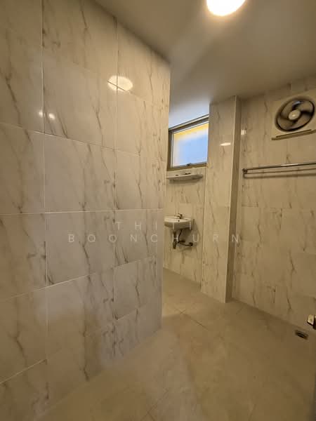 For Rent 600sqm Shophouse Sukhumvit BTS Phra Khanong, Bangkok, Phra Kanong, Khlong Toei, Bangkok, , 600 sqm, Shophouse For Rent, by Thiti Boonchurn, 500235541 - DDproperty.com